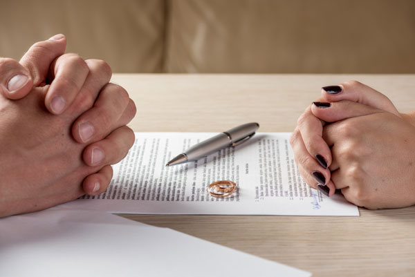 Các giấy tờ cần thiết khi ly hôn [Hướng dẫn mới 2023]